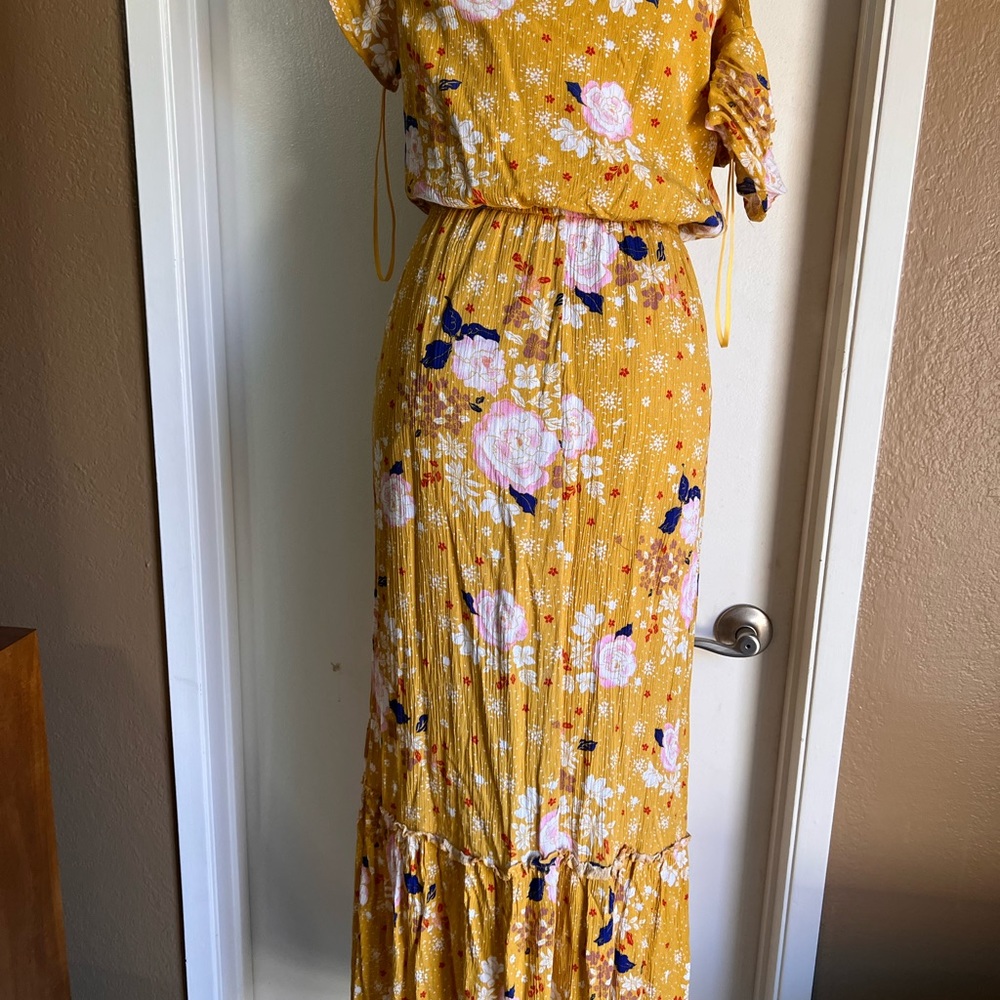 Maxi Dress - Picture 7 of 7